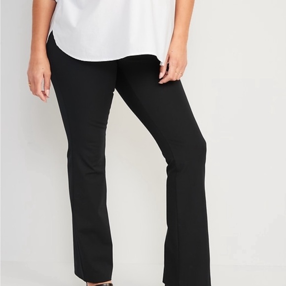 Old Navy Maternity Side Panel Pixie Flare size 12 - Picture 5 of 6